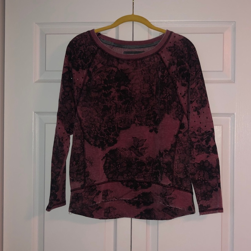 A beautiful long sleeve DKNY Jeans shirt